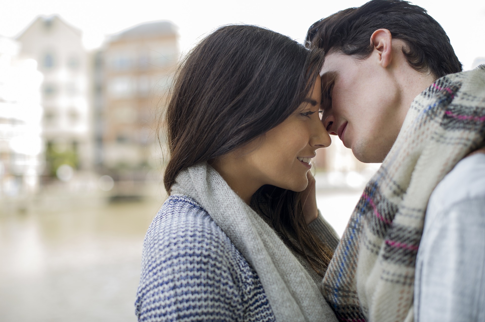 image of couple kissing
